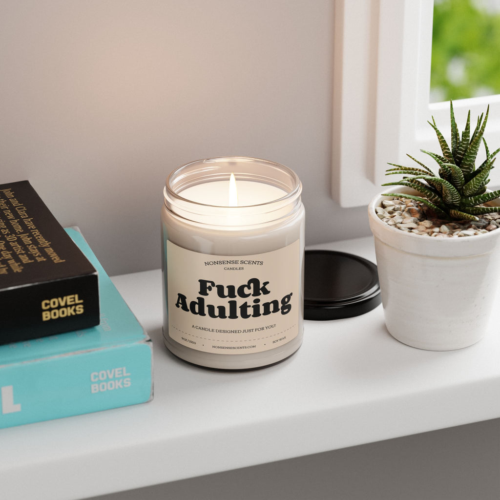 Vela perfumada con forma de broma y divertido regalo de Nonsense Scents: Fuck Adulting