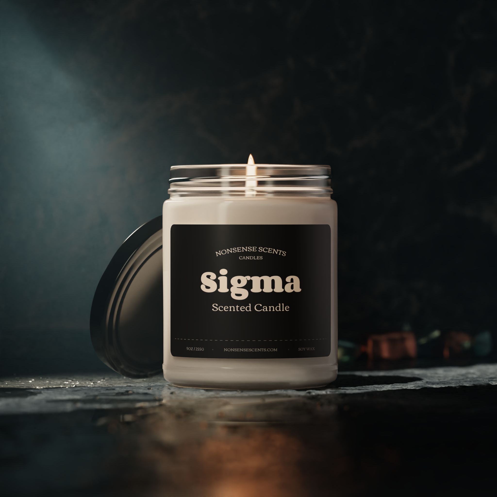 Vela perfumada Sigma: vela de regalo con un divertido chiste de granja de Nonsense Scents